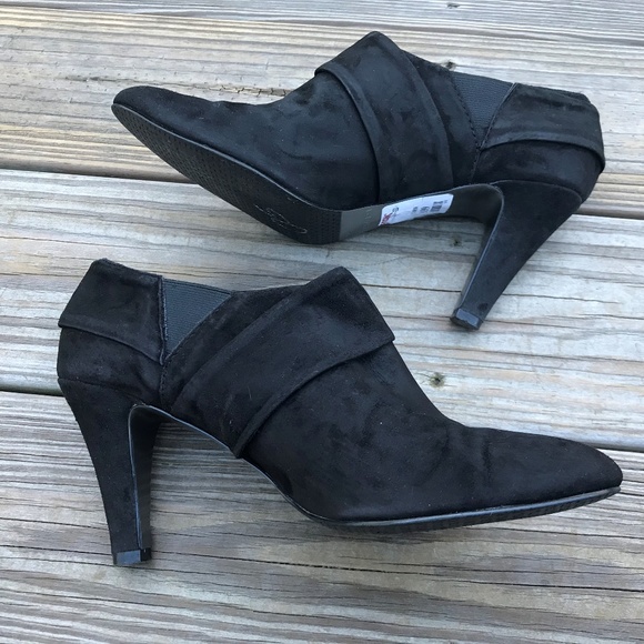 Tahari Women Heel Boots Shoe Grant Slip On Booties - Picture 8 of 8